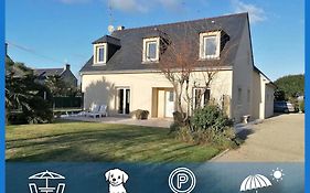 Maison avec grand jardin et belle terrasse 2 kms de la plage près Omaha Beach et Arromanches - table ping pong